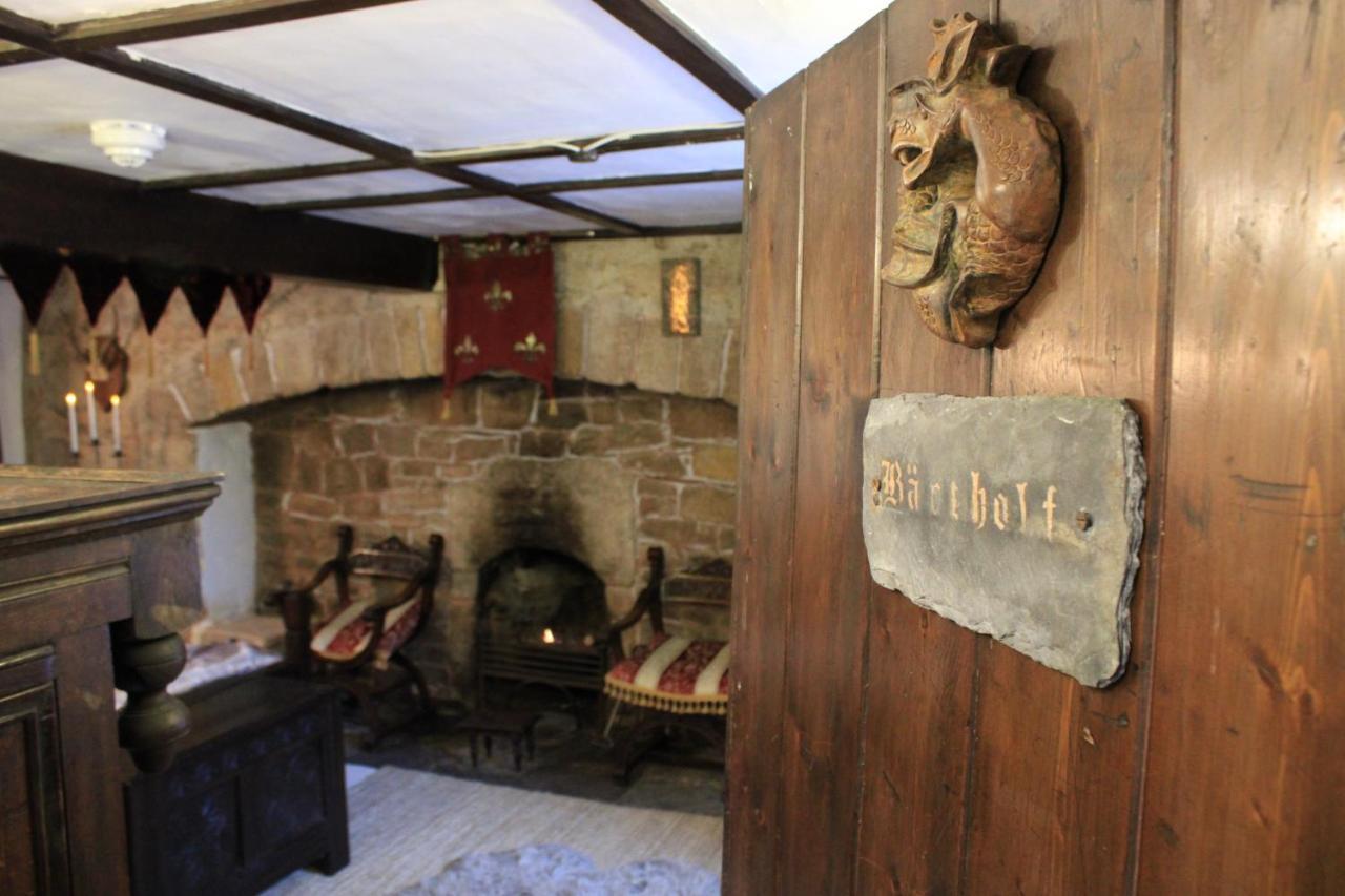 Вилла East Wing Lickleyhead Castle Auchleven Экстерьер фото
