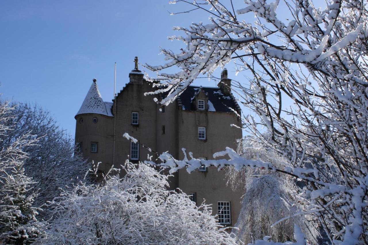 Вилла East Wing Lickleyhead Castle Auchleven Экстерьер фото